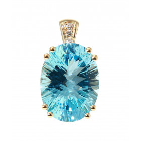 Pendentif en Or Jaune 750 serti d&#39;une Topaze Bleue ovale de 16x12mm (10,3 carats) et de 3 diamants. Serti à griffes po...