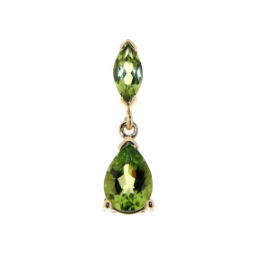  Pendentif Péridot Or Jaune 375 Les Péridots sont taillées marquise 6x3mm poire 7x5mm Les dimensions du pendentif sont 18m...