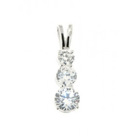 Pendentif Argent 925 serti trois Oxydes ronds Diamètre des pierres : 6, 5 4mm Dimensions du pendentif (bélière incluse) : ...