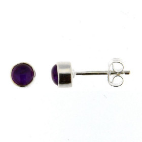 Puces d oreilles Argent Améthyste Ces boucles d oreilles sont serties d améthystes rondes taillées cabochon Le diamètre de...