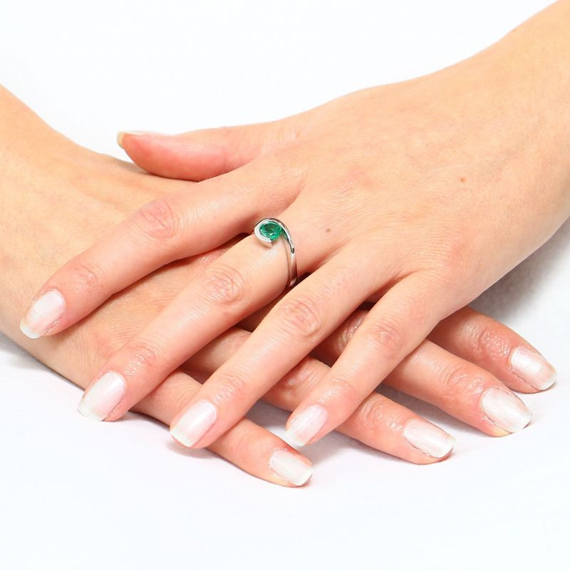 Bague Cocktail Diamants Et émeraude 18K Or 0,81 Ct - Neuf Avec étiquettes, Taille 54, Certification, Inde