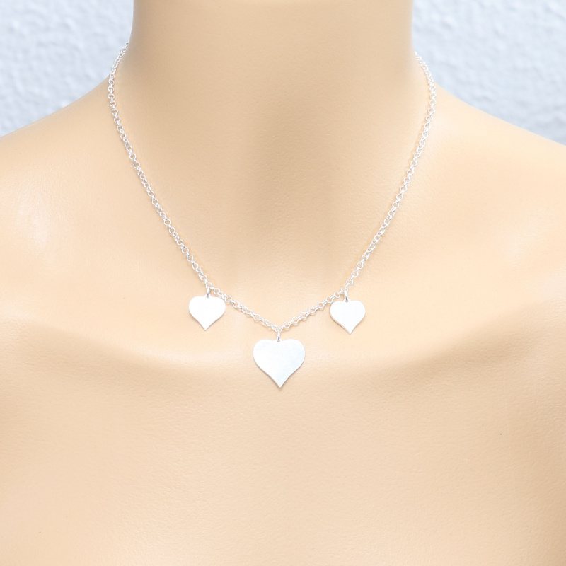 Collana a strati rossi, collana a strati africana arancione e rossa Collana a strati rossi, collana a strati africana arancione e rossa