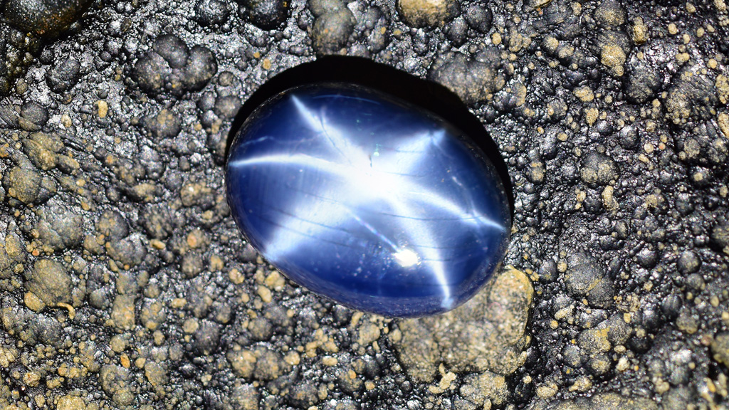 Saphir Bleu - Pierre précieuse - Grade AAA - Lithothérapie
